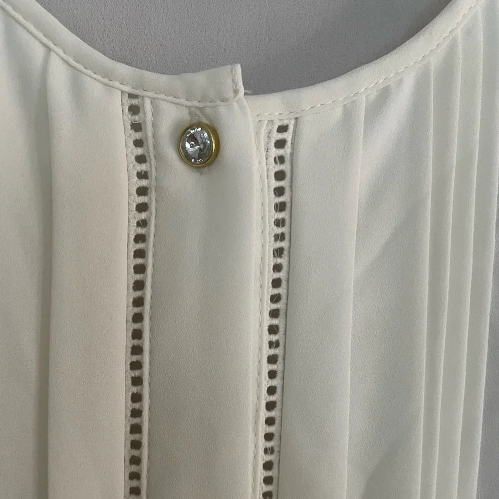 NWT Dana Buchman Ivory LS Blouse 10 - Picture 2 of 7